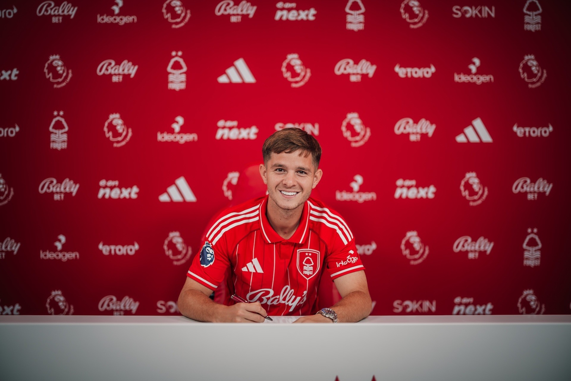 entit, 据悉总价为