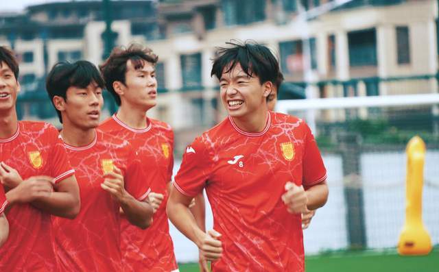 击战术, 外龙的回归